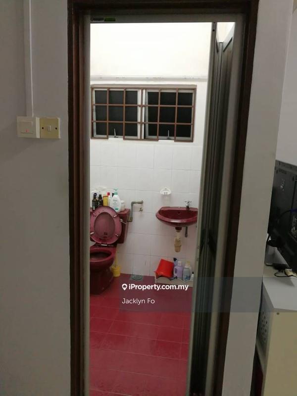 Rumah Teres 3-Tingkat untuk Dijual di Taman Sri Andalas, Klang oleh Jacklyn Fo - iProperty.com.my