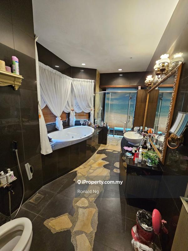 Bungalow House for Sale in 2.5 Storey Bungalow Pulau Tikus Georgetown, Pulau Tikus by Ronald Ng - iProperty.com.my