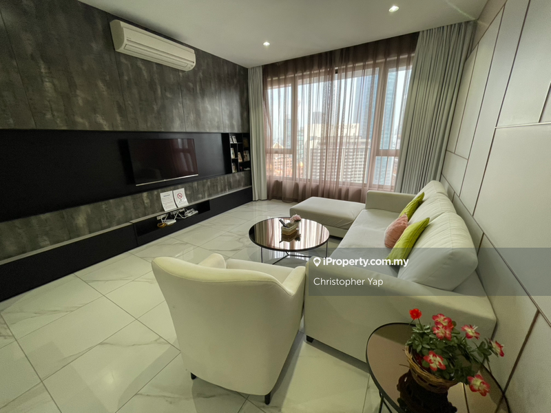 For Sale - 8 Kia Peng