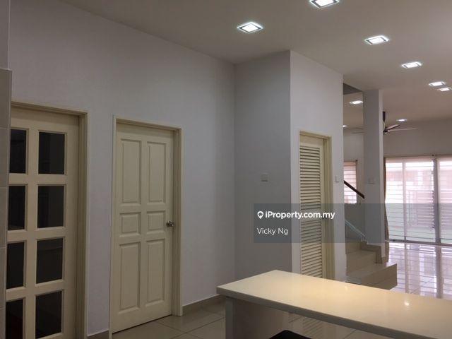 Rumah Teres 2-Tingkat untuk Dijual di Taman Tasik Prima, Puchong oleh Vicky Ng - iProperty.com.my
