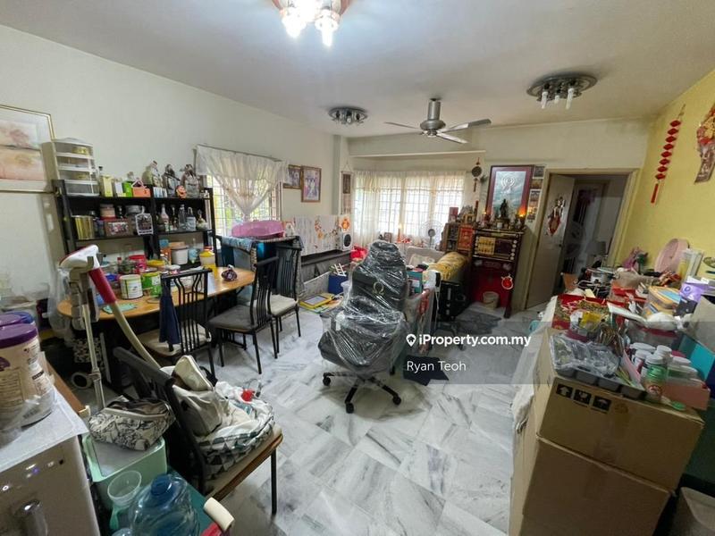 For Sale - Aman Puri Apartment