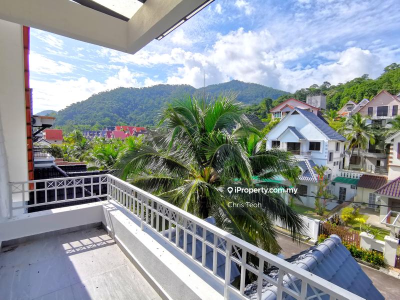 Bungalow House for Sale in Batu Ferringhi, Penang by Chris Teoh - iProperty.com.my