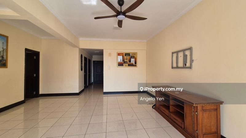 Condominium for Sale in Marina Court Resort Condominium by Angela Yen - Living Room - iProperty.com.my