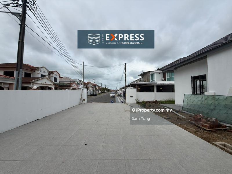 Bungalow House for Sale in Holiday Park, Miri by Sam Yong - iProperty.com.my