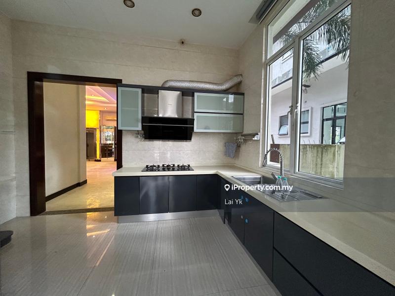 Bungalow House for Sale in Subang Heights, Subang Jaya by Lai Yk - iProperty.com.my