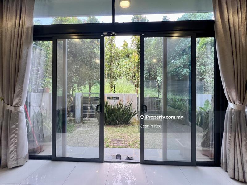 Rumah Berangkai 3 Tingkat untuk Dijual di Lake Fields, Sungai Besi oleh Jesnin Kee - iProperty.com.my