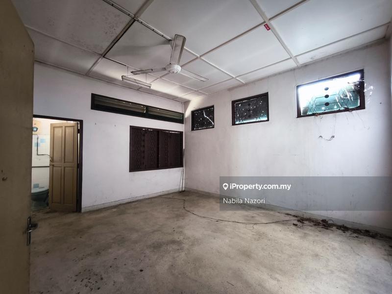 Bungalow House for Sale in Lundang, Kota Bharu by Nabila Nazori - iProperty.com.my