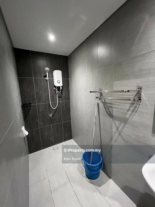 Kediaman Servis untuk Disewa di Lakeview Suites @ Edumetro oleh Ken Soon - Bathroom - iProperty.com.my
