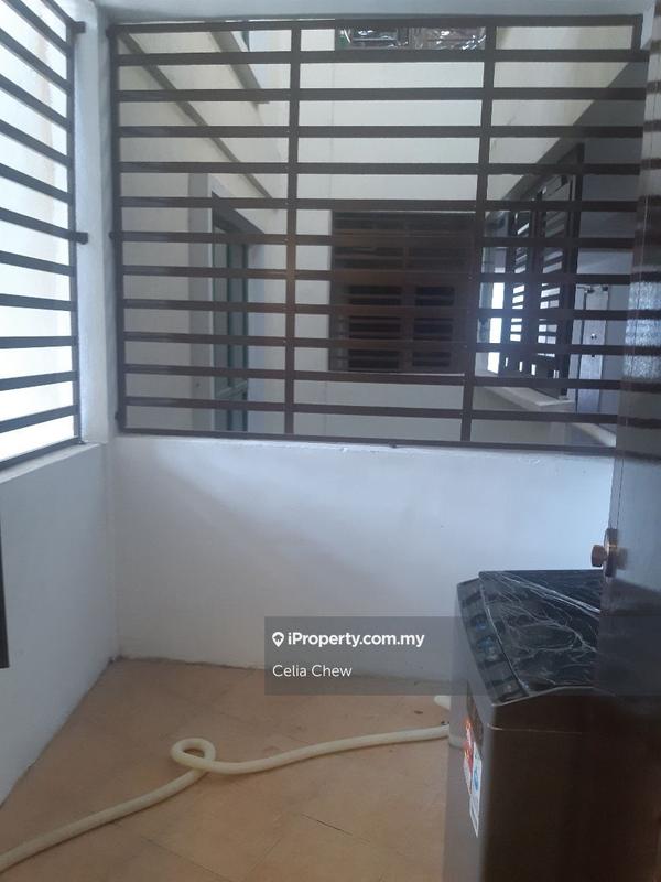 Service Residence for Sale in Gold Coast Malacca International Resort by Celia Chew - iProperty.com.my
