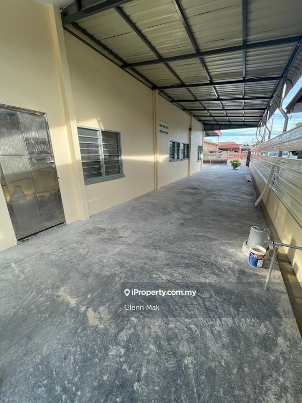 Rumah Berangkai 1 Tingkat untuk Dijual di Taman Muar, Muar oleh Glenn Mak - iProperty.com.my