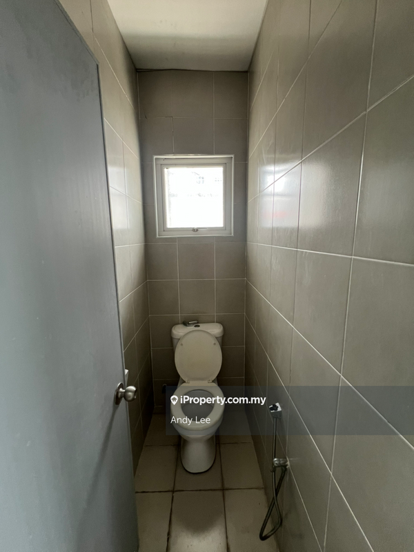 Shop / Office untuk Disewa di Taman Cahaya Alam, Shah Alam oleh Andy Lee - iProperty.com.my