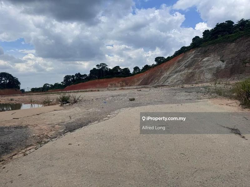 For Sale - Medium Industrial Land @ Puchong