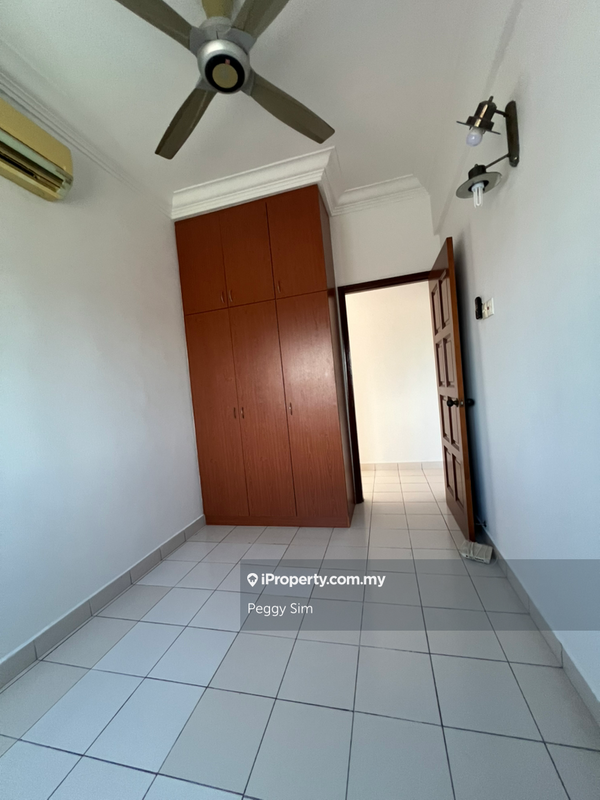 Condominium for Rent in La Vista Condominiums by Peggy Sim - iProperty.com.my