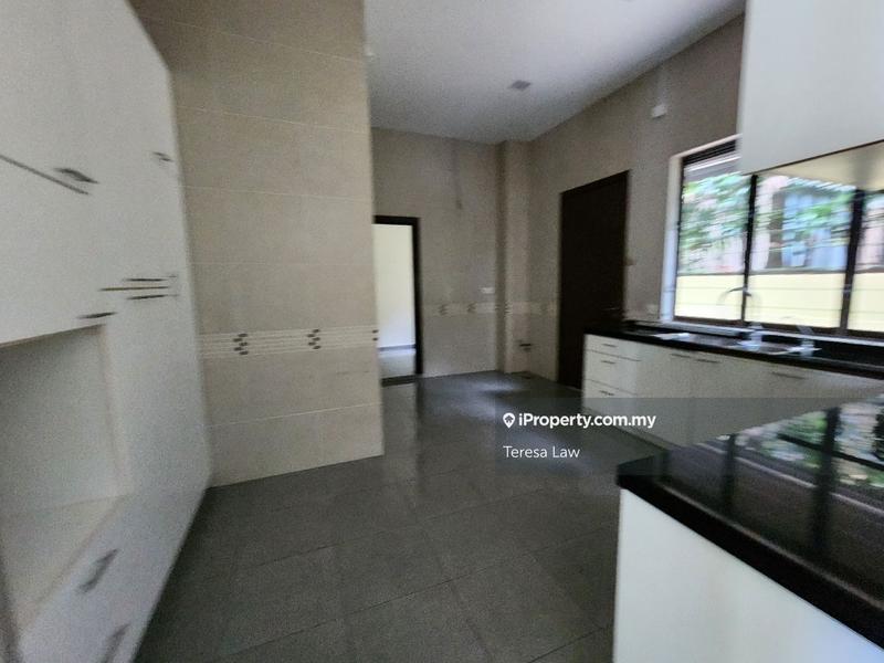 Bungalow House untuk Dijual di Bukit Gita Bayu, Seri Kembangan oleh Teresa Law - iProperty.com.my