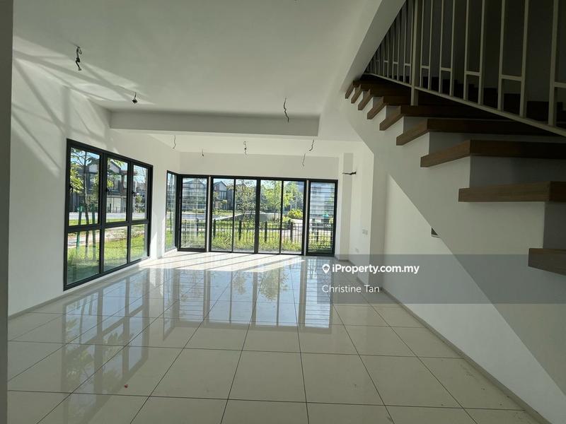 Rumah Teres 2-Tingkat untuk Dijual di Elmina, Shah Alam oleh Christine Tan - iProperty.com.my