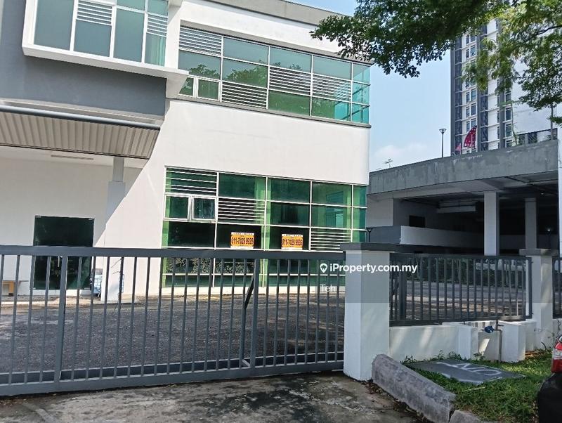 Semi-D Komersial untuk Dijual di Taman Subang Mas, Subang Jaya oleh Teh - iProperty.com.my