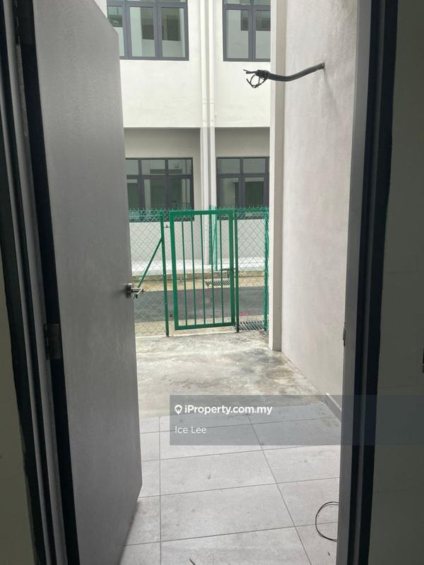 Townhouse for Sale in Idaman Grand Residence, Klang by Ice Lee - iProperty.com.my