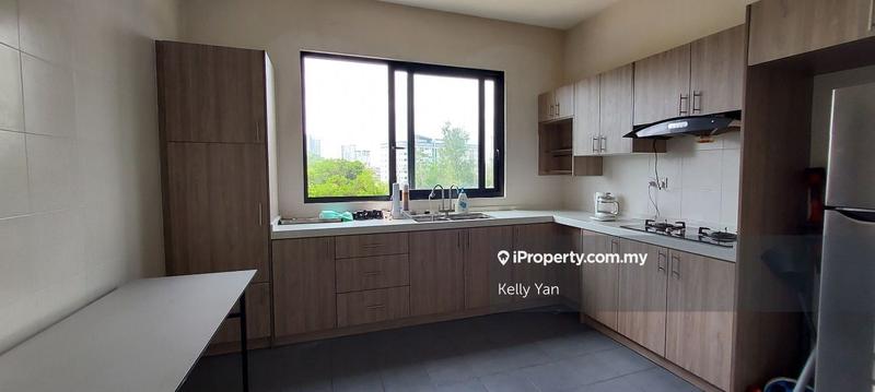 Rumah Berkembar untuk Dijual di Bandar Sungai Long, Selangor oleh Kelly Yan Kai Lit - iProperty.com.my
