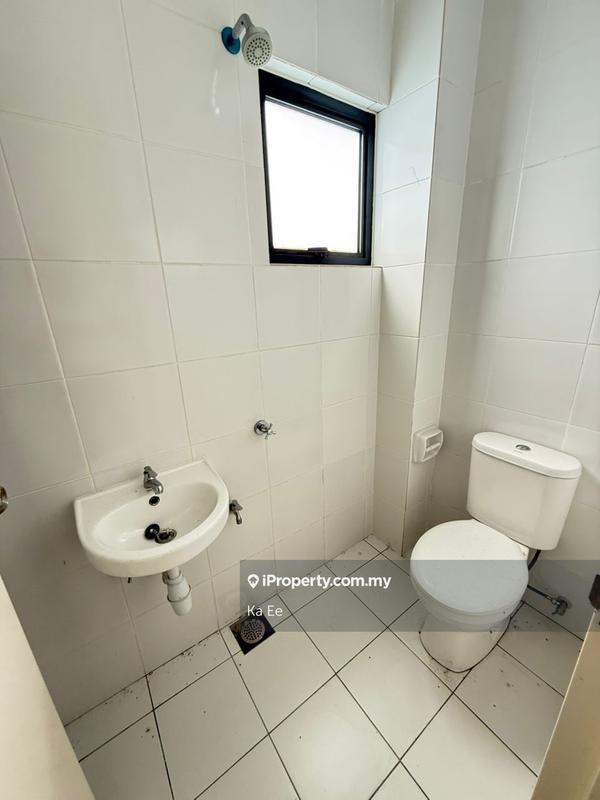 Rumah Berkembar untuk Dijual di Eco Grandeur, Puncak Alam oleh Ka Ee - iProperty.com.my