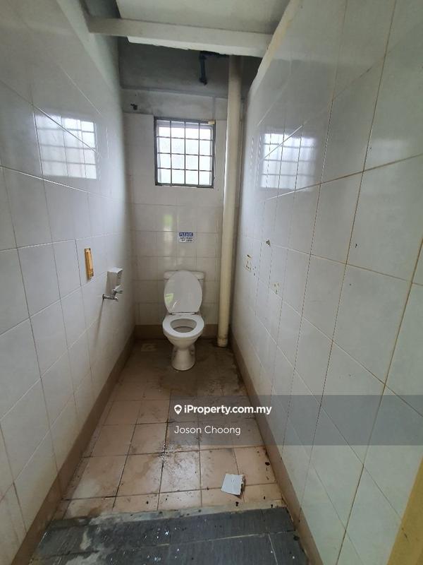 Kedai untuk Dijual di Taman Putra Permai, Seri Kembangan oleh Joson Choong - iProperty.com.my