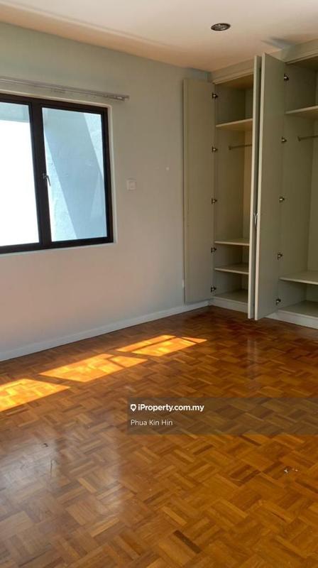 For Rent - Merak Kayangan Court