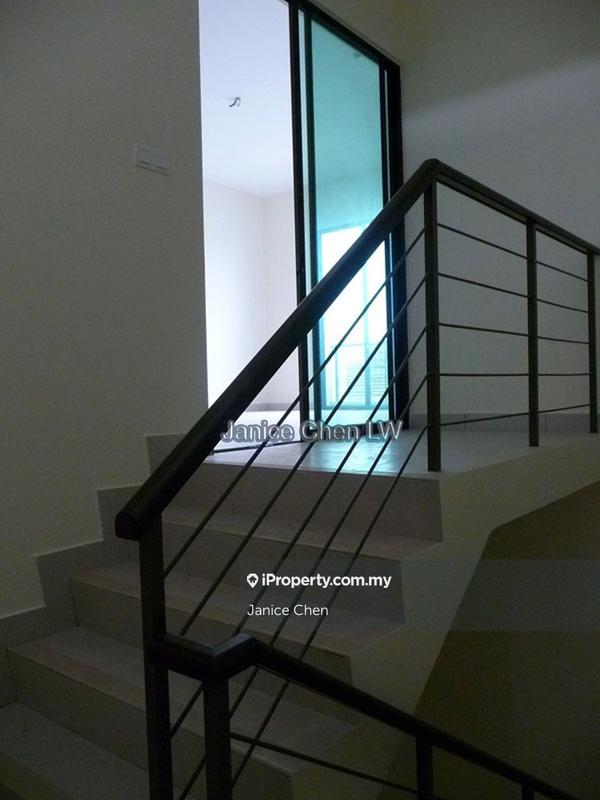 Rumah Berangkai 2.5 Tingkat untuk Disewa di Kinrara Residence, Taman Damai Utama, Puchong, Bandar Kinrara oleh Janice Chen - iProperty.com.my
