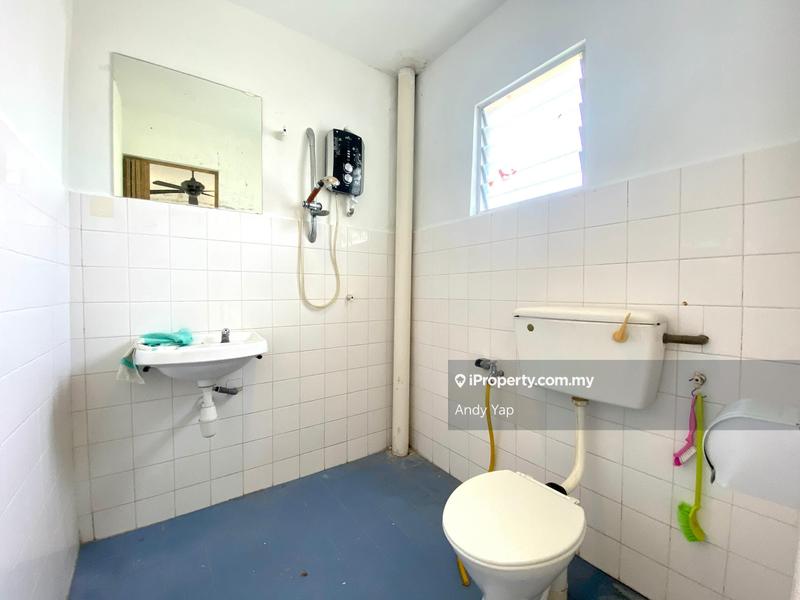 Rumah Teres 2-Tingkat untuk Dijual di Bandar Country Homes, Rawang oleh Andy Yap - iProperty.com.my