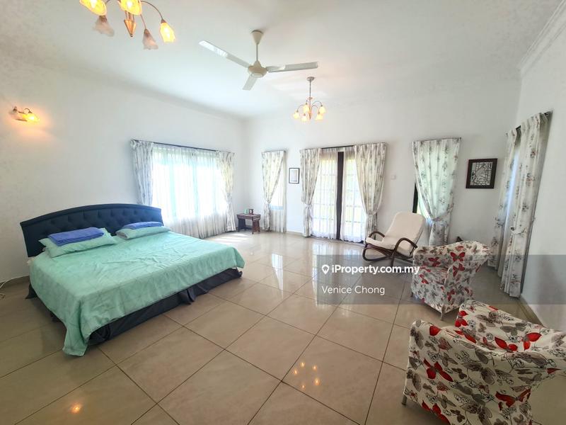 Bungalow House for Sale in Country Heights, Kajang by Venice Chong - iProperty.com.my