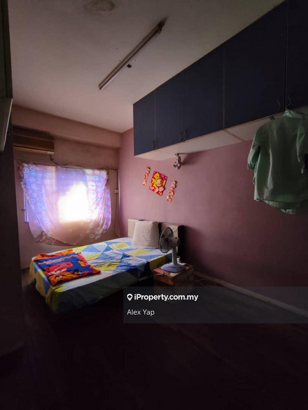 Rumah Bandar untuk Dijual di Taman Sungai Besi Indah, Seri Kembangan oleh Alex Yap - iProperty.com.my