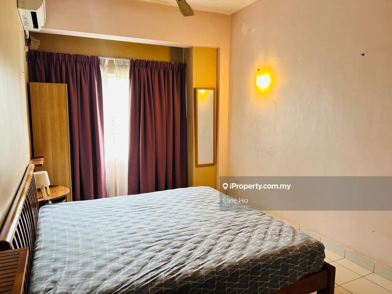 Kondominium untuk Dijual di La Vista Condominiums oleh Elvie Ho - iProperty.com.my