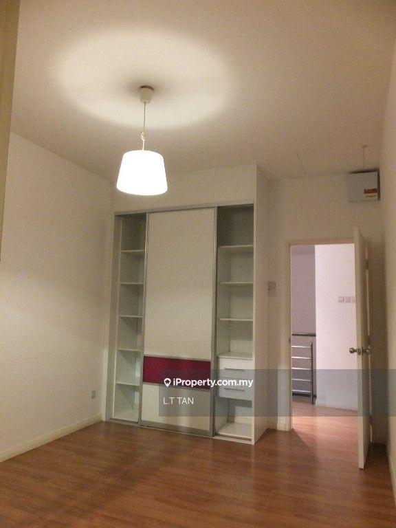Rumah Teres 3-Tingkat untuk Dijual di Meadow Lakefield Sungai Besi, Sungai Besi oleh L.T TAN - iProperty.com.my