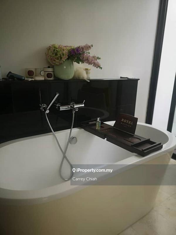 Semi-Detached House for Sale in Lake Edge, Puchong by Carrey Chiah - iProperty.com.my
