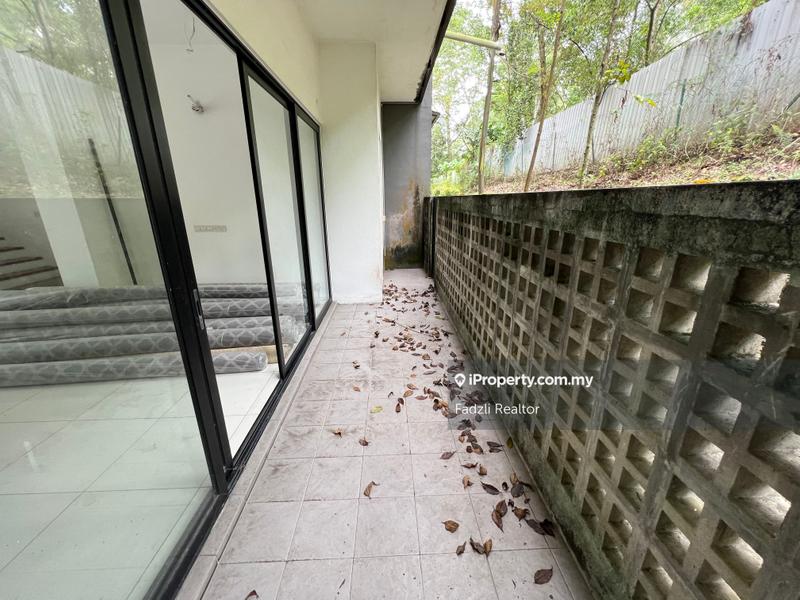 3-storey Terraced House for Sale in Blu Constellation, Seri Kembangan by Fadzli Realtor - iProperty.com.my