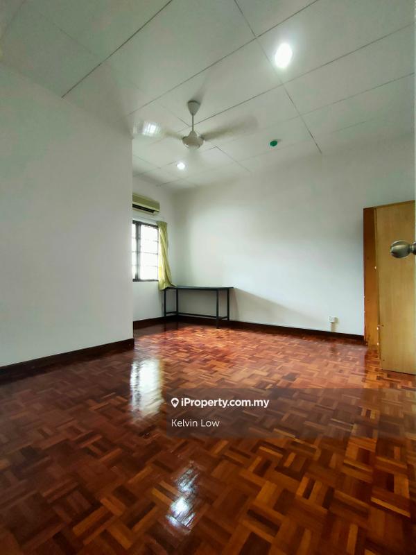Townhouse for Sale in Kota Damansara, Selangor by Kelvin Low - iProperty.com.my