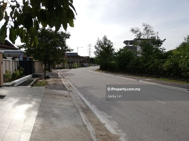 Bungalow Land for Sale in putra hill residency, bandar seri putra, Kajang by Jacky Lin - iProperty.com.my