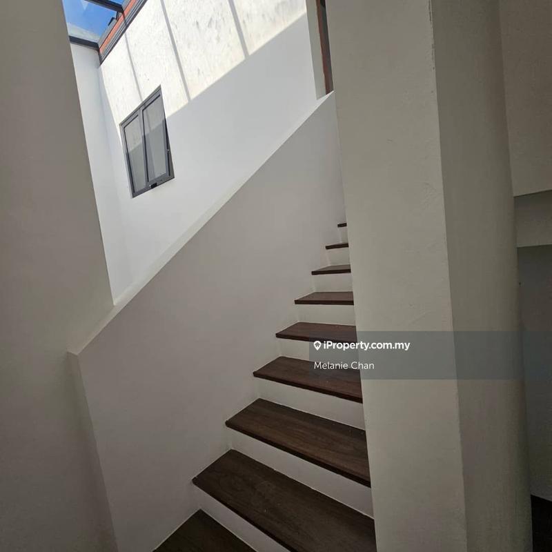 4-storey Terraced House for Sale in Empire Residence, Damansara Perdana by Melanie Chan - iProperty.com.my