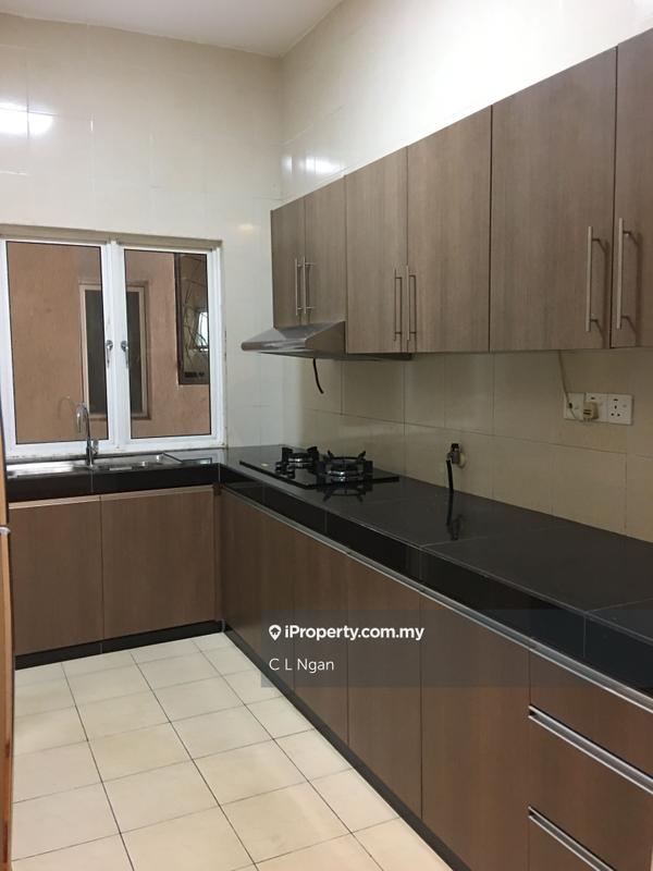 Service Residence for Sale in Waldorf Tower by C L Ngan - iProperty.com.my