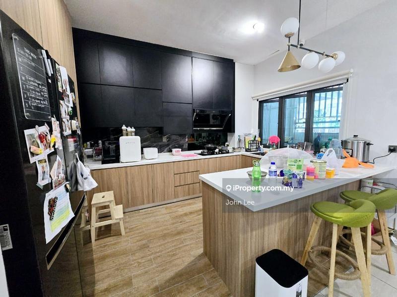 Rumah Berangkai 1.5 Tingkat untuk Dijual di Taman Bukit Serdang, Seri Kembangan oleh John Lee - iProperty.com.my