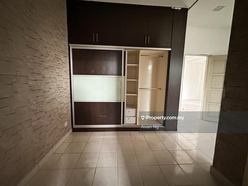 Rumah Teres 2-Tingkat untuk Dijual di Sungai Long, Bandar Sungai Long oleh Aivan Ng - iProperty.com.my