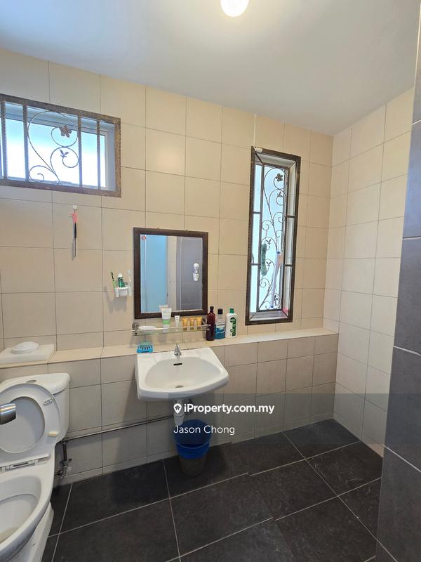 Rumah Berangkai 2.5 Tingkat untuk Dijual di Bandar Botanic, Klang oleh Jason Chong - Master bathroom - iProperty.com.my