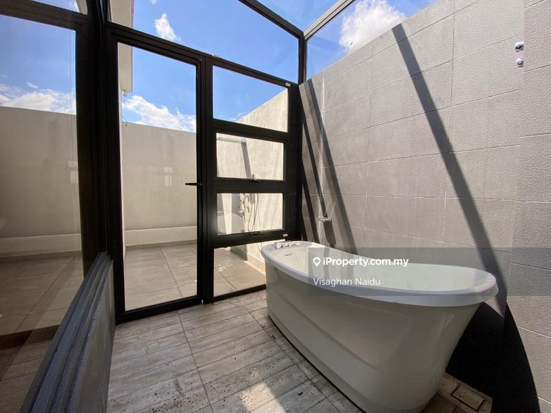 3.5-storey Terraced House for Sale in Fields of Gold Villa Senja Rawang, Rawang by Visaghan Naidu - iProperty.com.my