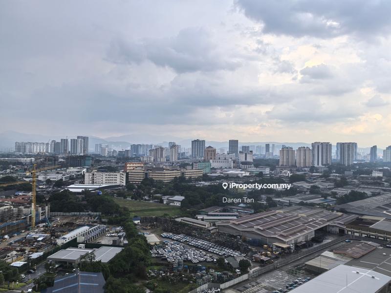 Service Residence for Sale in Flexus Signature by Daren Tan - iProperty.com.my