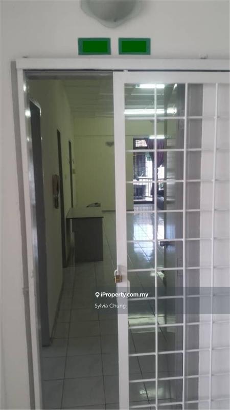 For Rent - Indah Court Likas