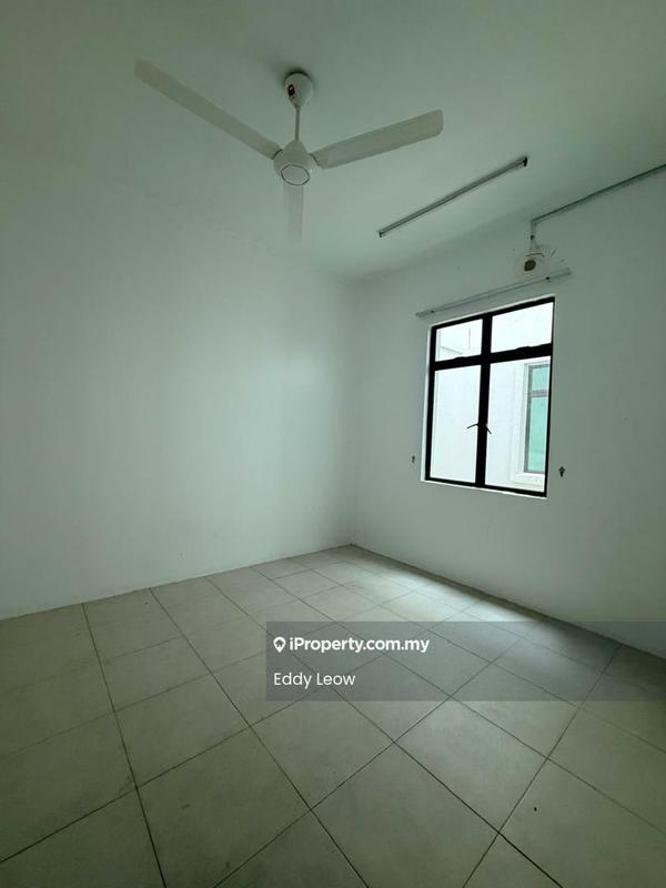 Rumah Berangkai 3 Tingkat untuk Dijual di Taman Limbongan Indah, Melaka City oleh Eddy Leow - Interior - iProperty.com.my