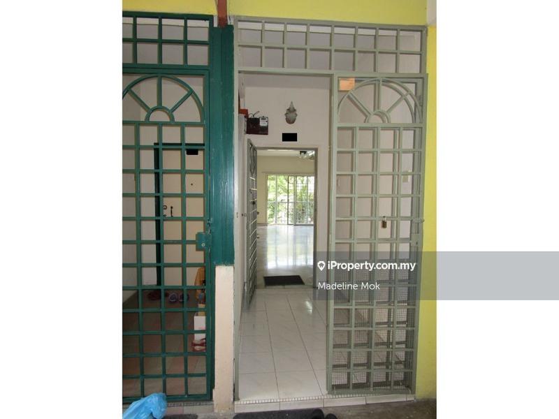 Pangsapuri untuk Dijual di Sri Kenanga oleh Madeline Mok - Main Entrance - iProperty.com.my