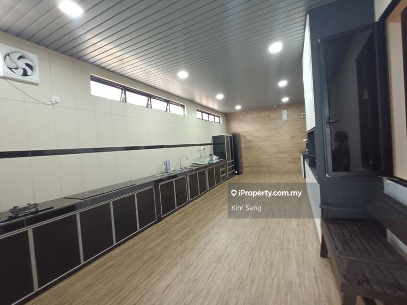 Semi-Detached House for Sale in Taman Kluang Indah CORNER LOT(绿园）, Kluang by Kim Seng - iProperty.com.my