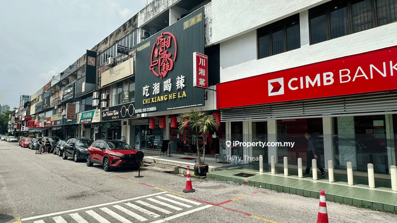 For Sale - 3 Storey Shop @ SS2 PJ , Good Buy for Invest , Potential ROI 4.8%