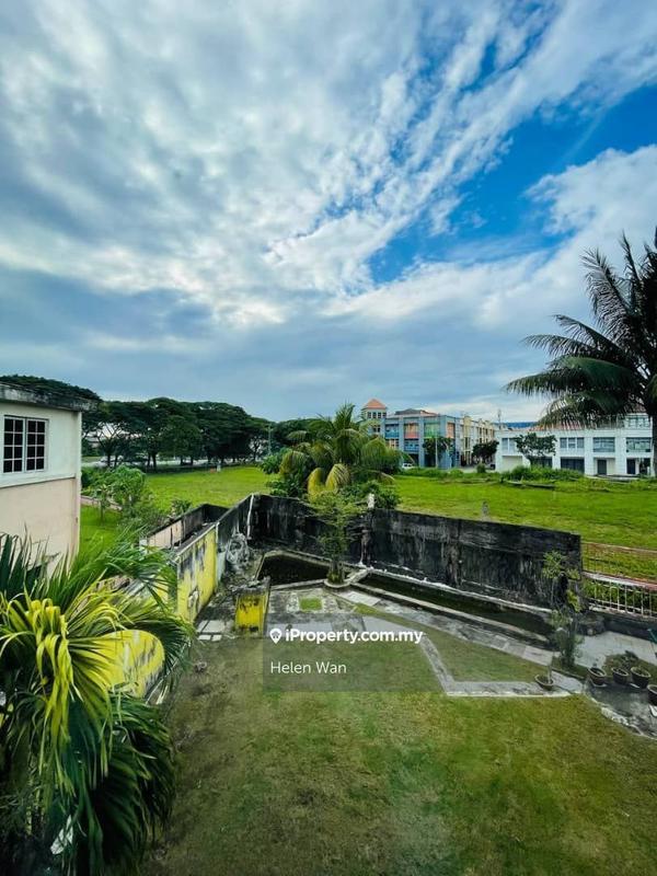 Rumah Berangkai 2.5 Tingkat untuk Dijual di Desa Latania, Shah Alam oleh Helen Wan - iProperty.com.my