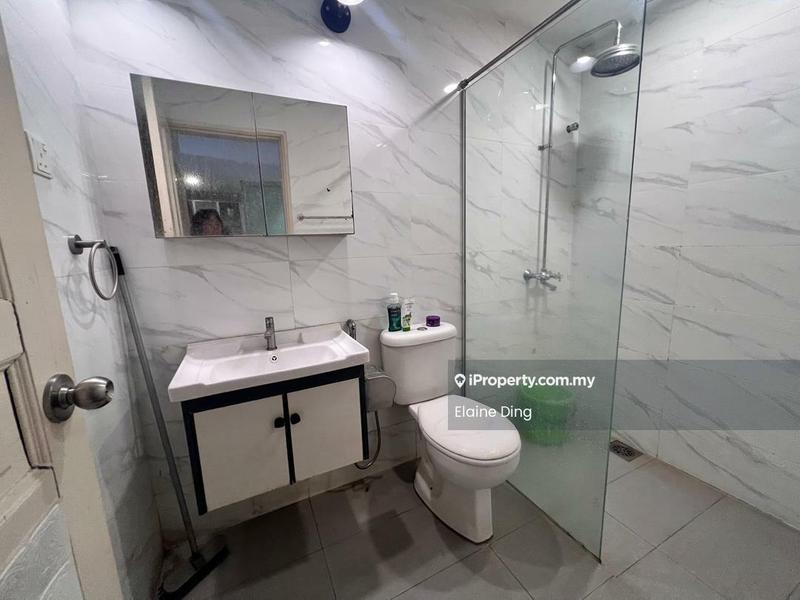 Townhouse for Rent in Country Heights, Kajang by Elaine Ding - iProperty.com.my