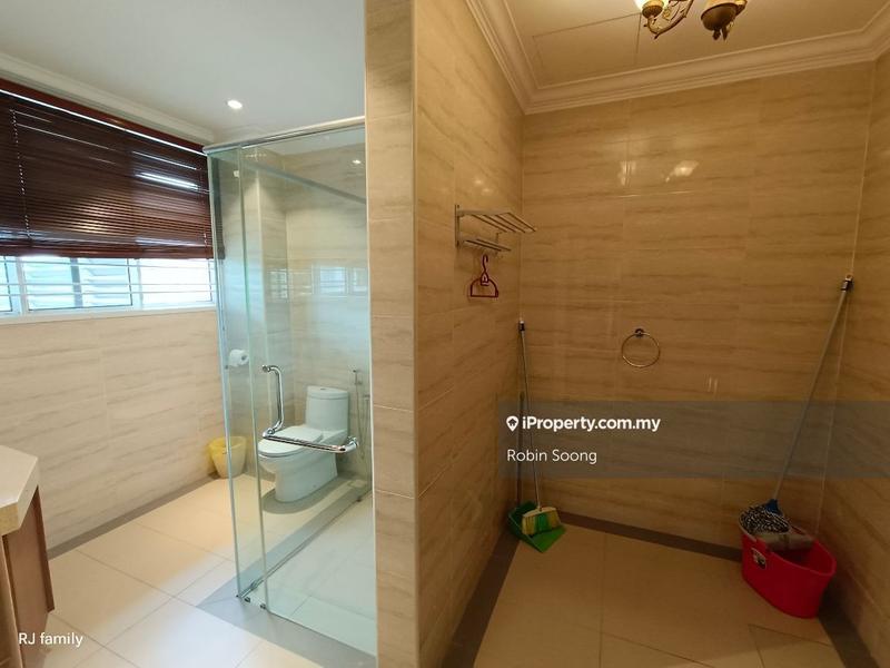 Rumah Berkembar untuk Dijual di Ayer Keroh, Melaka oleh Robin Soong - iProperty.com.my